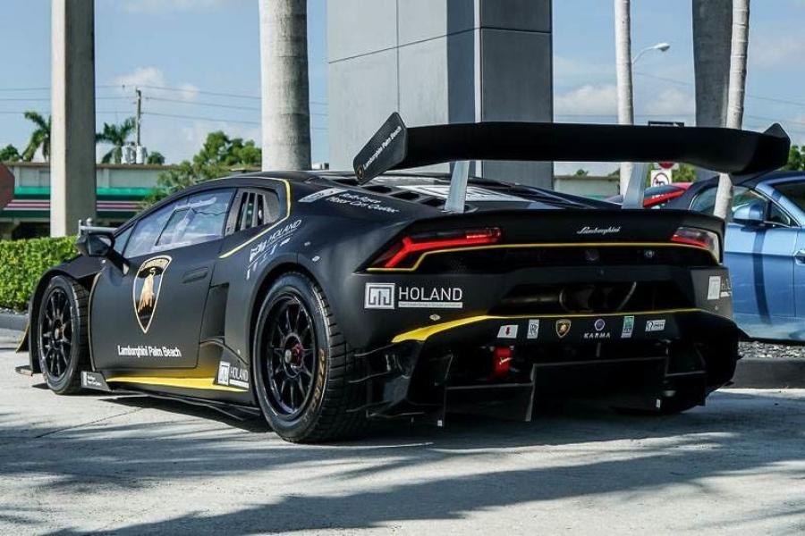  Lamborghini Huracan LP620-2 Super Trofeo 2015 года  (фото 12 из 20)